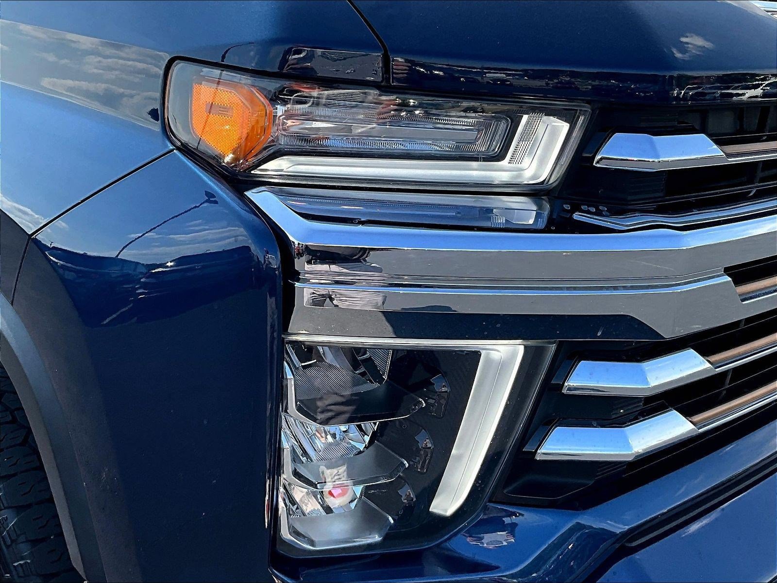 Used 2022 Chevrolet Silverado 2500 High Country w/ Z71 Off-Road Package AWD/4WD image 32