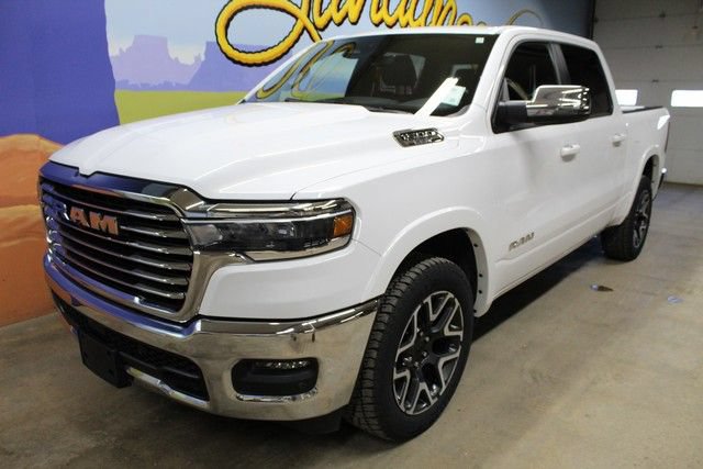 Used 2025 RAM 1500 Laramie AWD/4WD image 8
