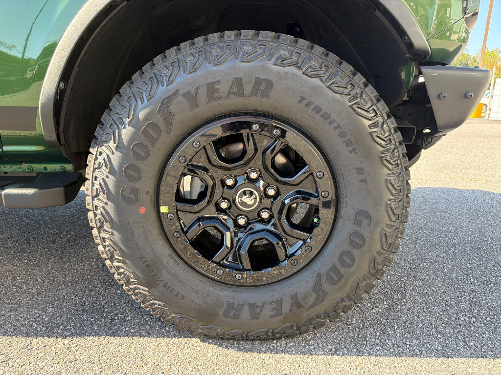 Used 2023 Ford Bronco Wildtrak AWD/4WD image 12