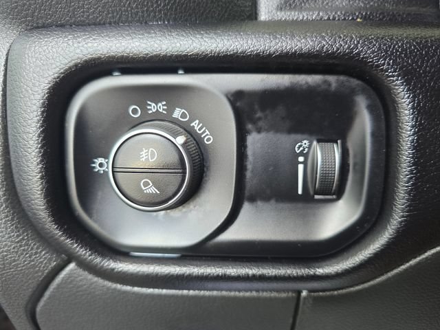 Certified 2024 RAM 3500 Big Horn w/ Sport Appearance Package AWD/4WD image 16