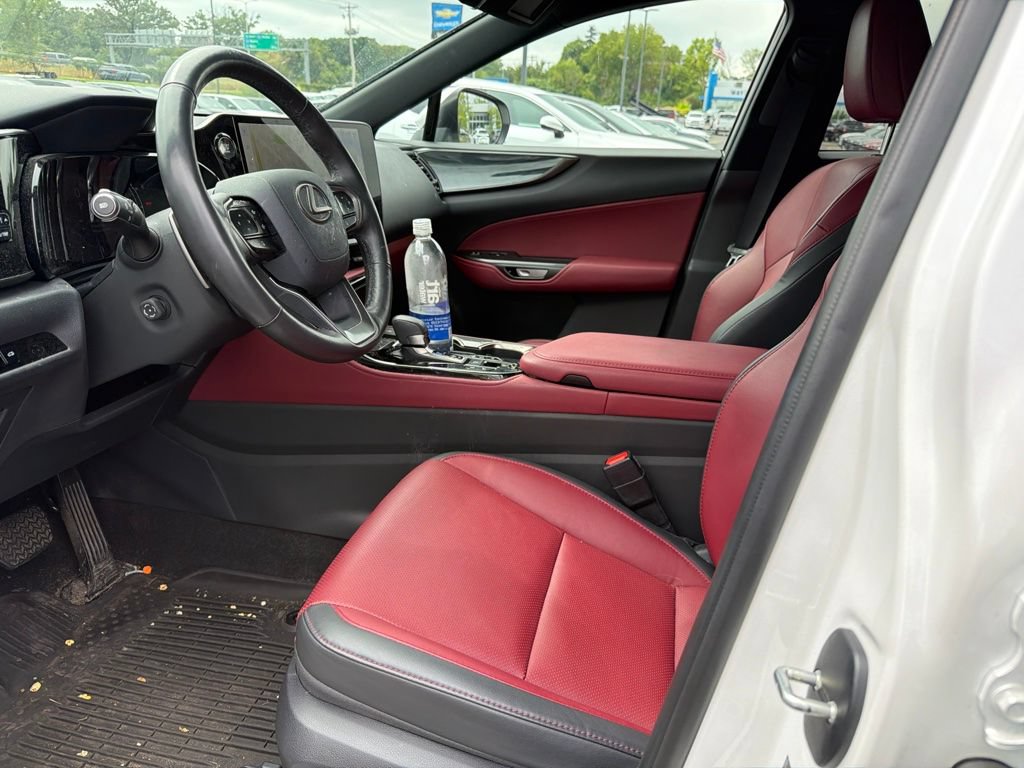 Certified 2025 Lexus NX 350 AWD w/ Accessory Package (2T) image 31