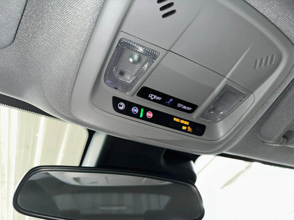 Used 2022 Chevrolet Malibu RS image 14