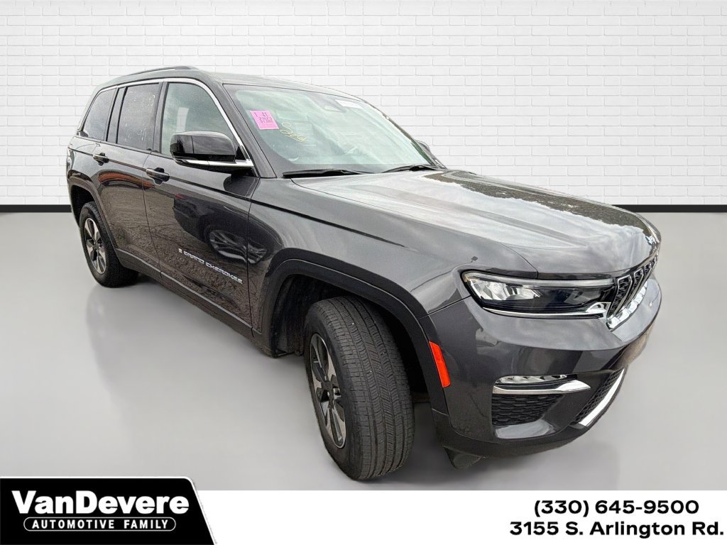 Used 2023 Jeep Grand Cherokee 4WD 4xe image 1