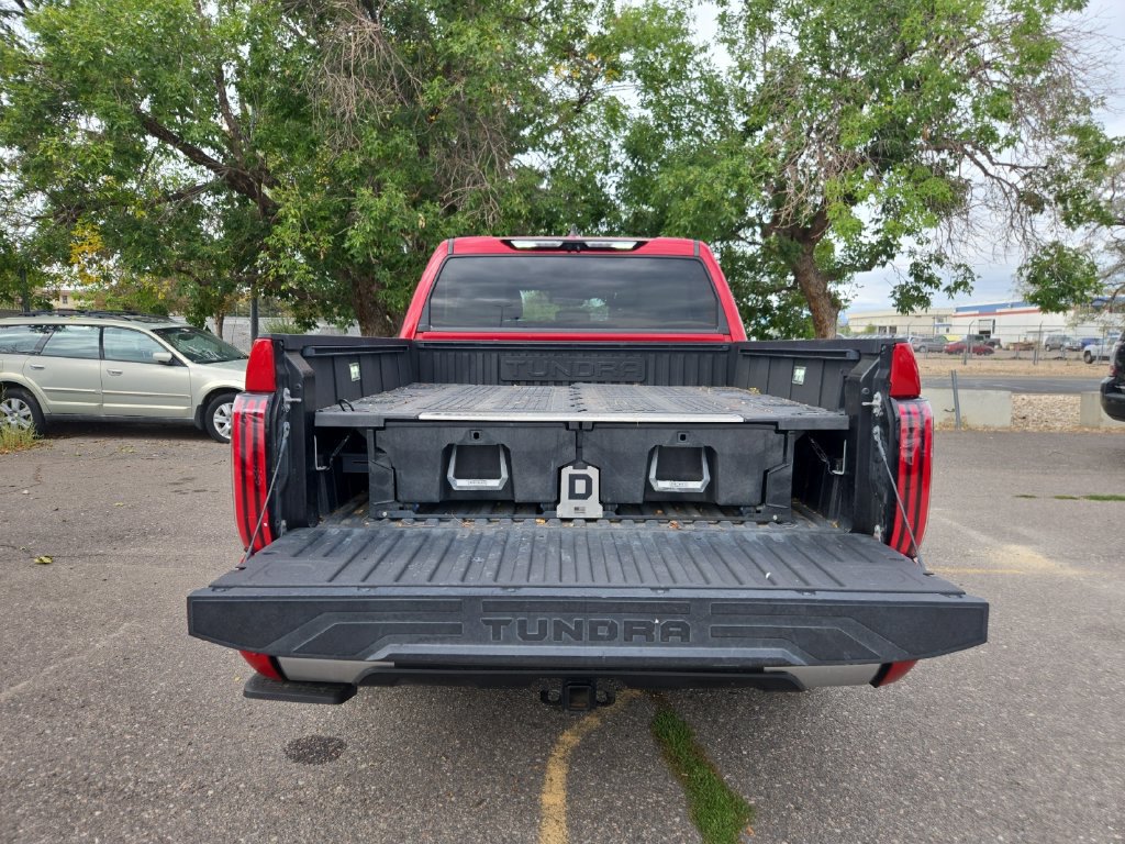 Used 2024 Toyota Tundra Limited AWD/4WD image 21