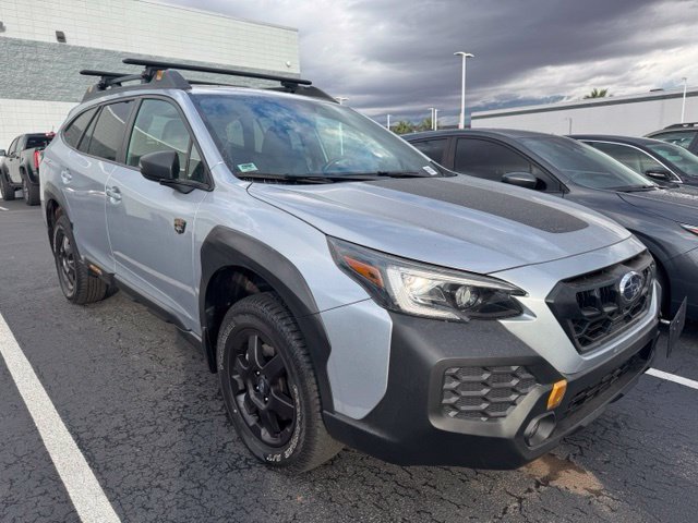 Used 2025 Subaru Outback Wilderness AWD/4WD image 2