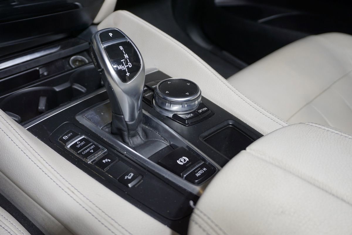 Used 2016 BMW X6 xDrive35i image 16