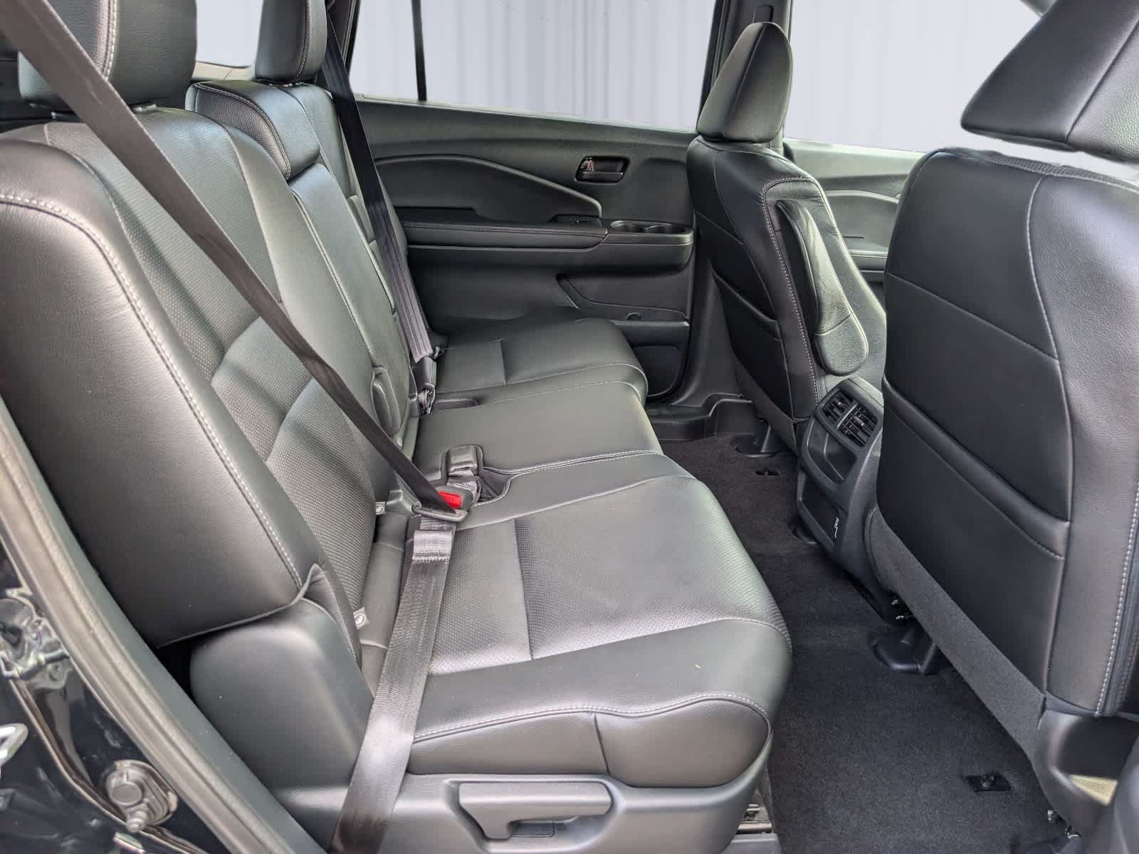 Certified 2023 Honda Passport EX-L image 12