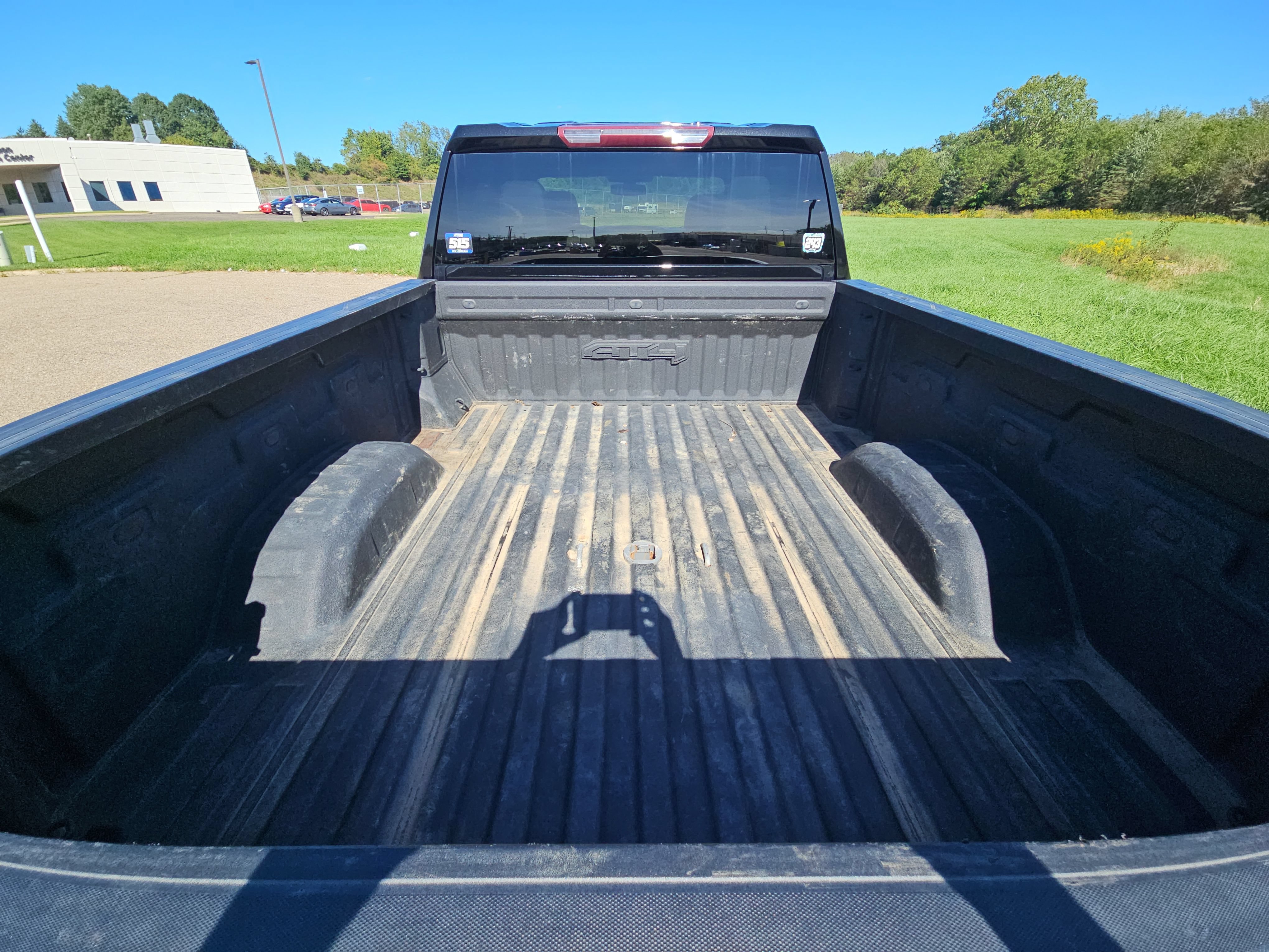 Used 2022 GMC Sierra 3500 AT4 AWD/4WD image 7
