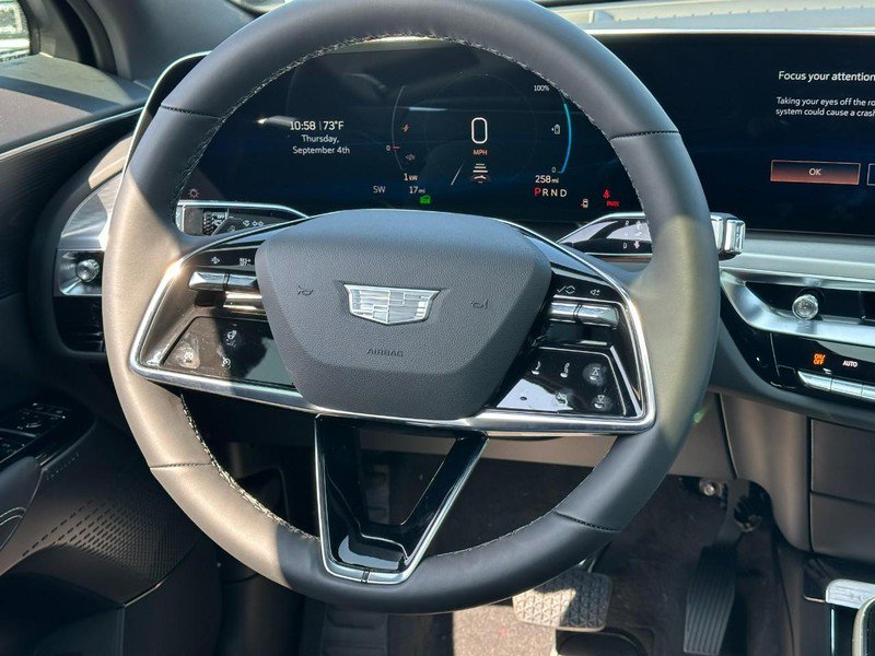 New 2025 Cadillac Lyriq Luxury image 11