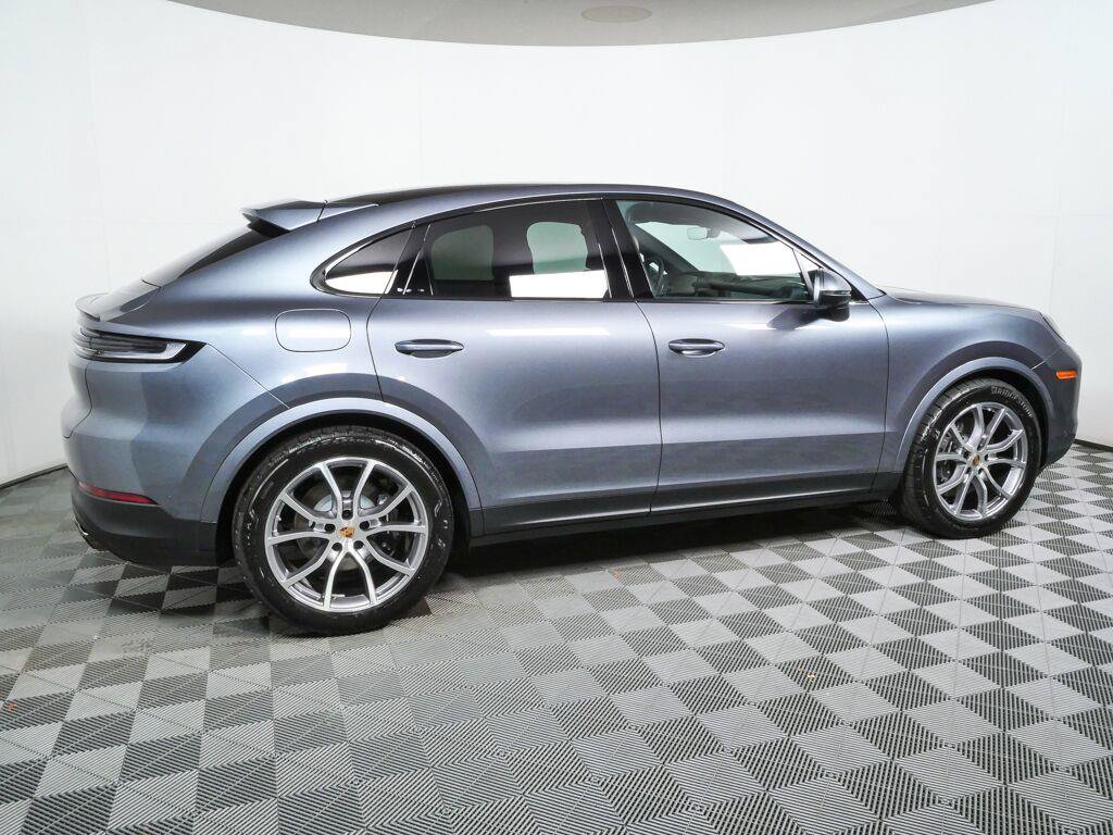 New 2026 Porsche Cayenne Coupe AWD/4WD image 29