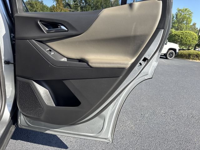 Used 2025 Chevrolet Equinox LT w/ Convenience Package II FWD image 31