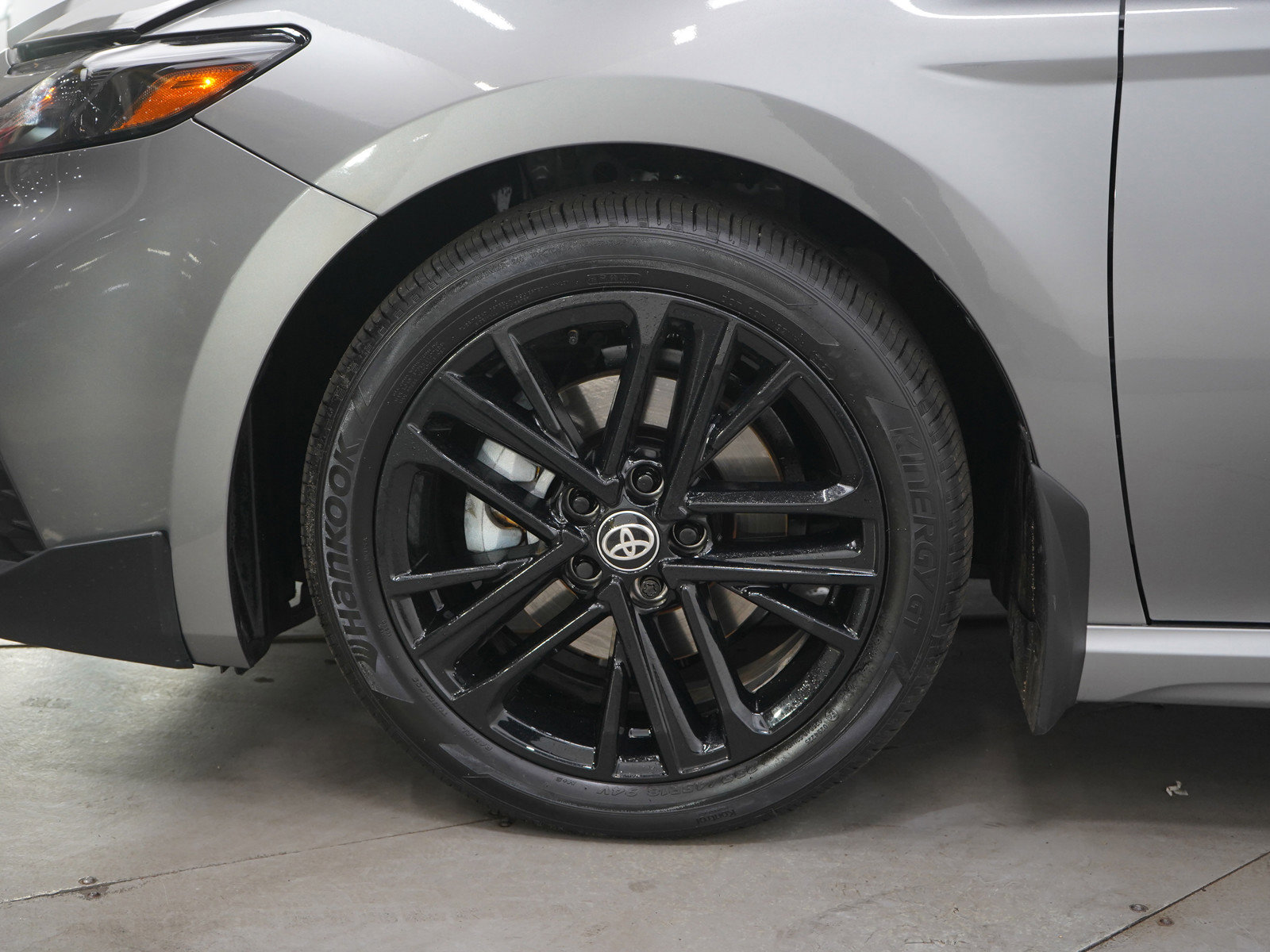 Used 2025 Toyota Camry SE w/ Multimedia Upgrade Package FWD image 25