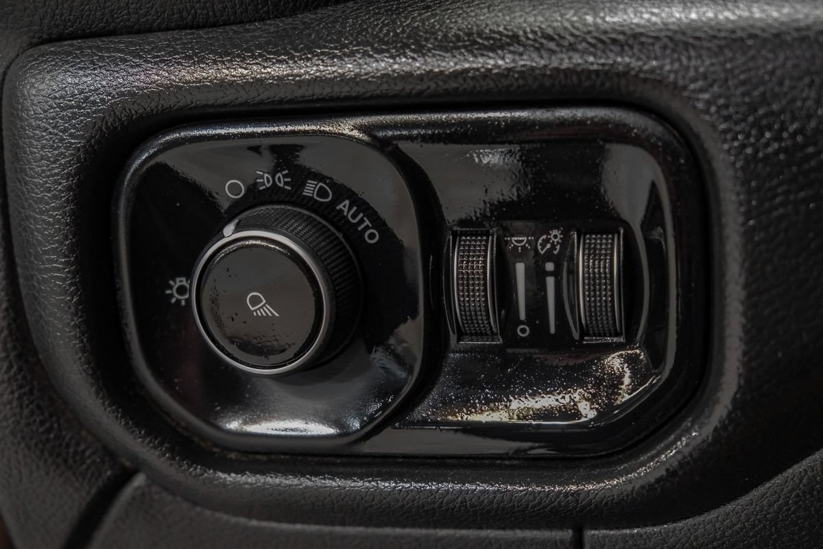 Used 2019 RAM 2500 Tradesman AWD/4WD image 28