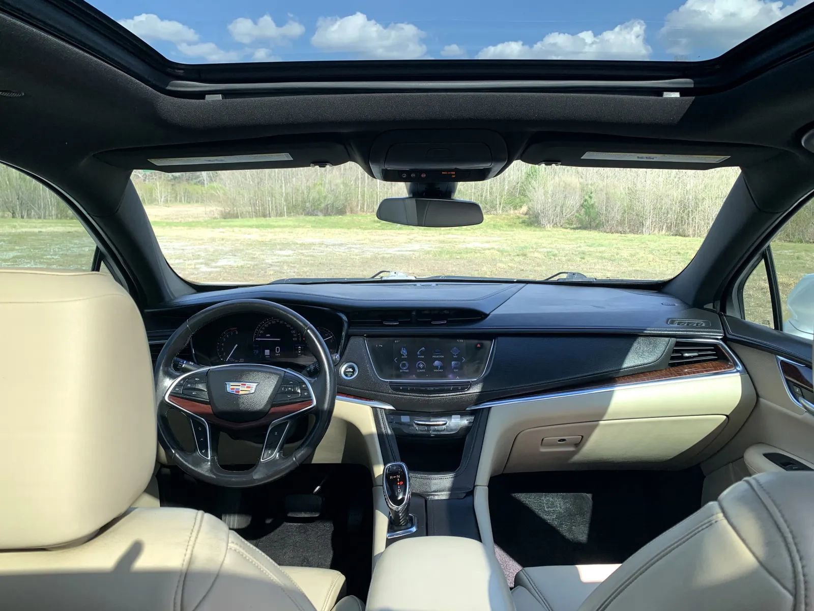 Used 2017 Cadillac XT5 Premium Luxury image 13