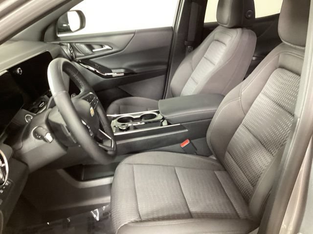 Used 2026 Chevrolet Equinox LT AWD/4WD image 10