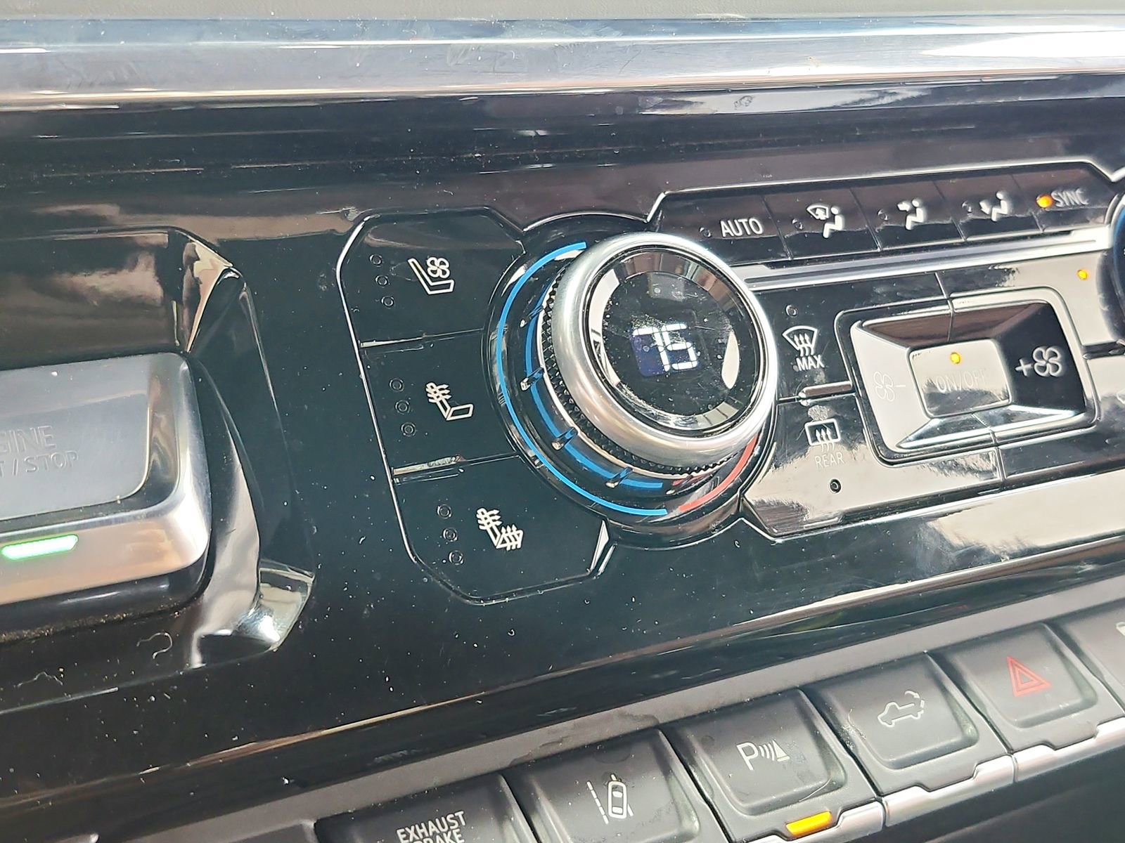 Used 2026 GMC Sierra 2500 Denali Ultimate image 35