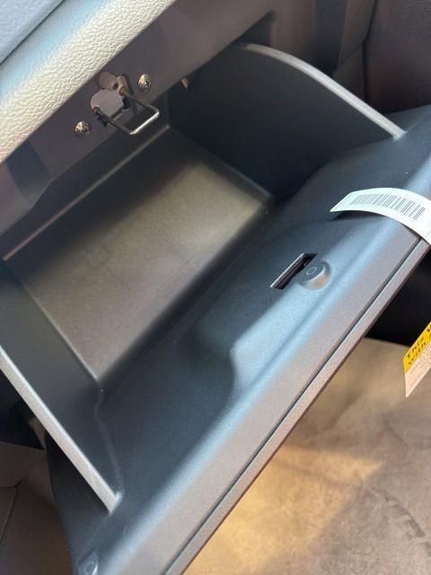 New 2025 Nissan Versa SV w/ Trunk Package FWD image 26