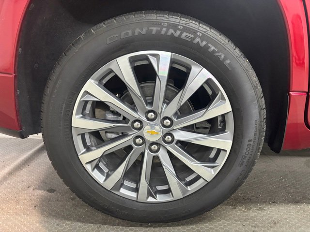 Used 2023 Chevrolet Traverse Premier image 10