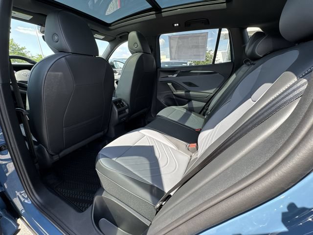 New 2026 Volkswagen Tiguan SE R-Line AWD/4WD image 21