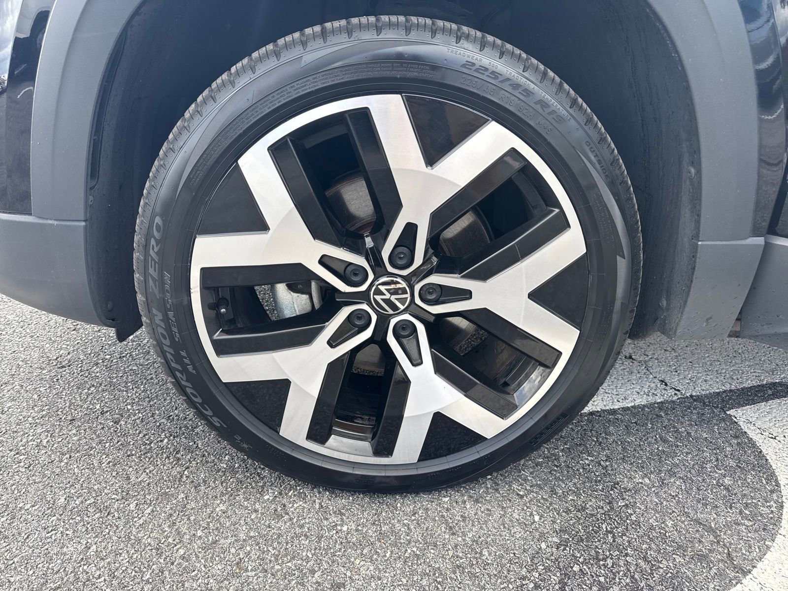 Certified 2022 Volkswagen Taos SEL image 19