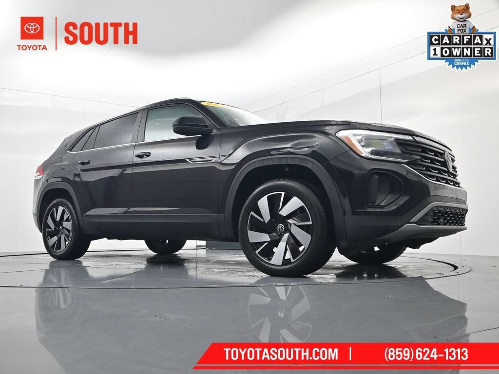 Used 2024 Volkswagen Atlas Cross Sport SE FWD image 47