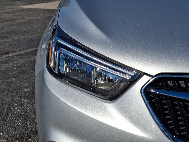 Used 2020 Buick Encore Preferred w/ Safety Package FWD image 9