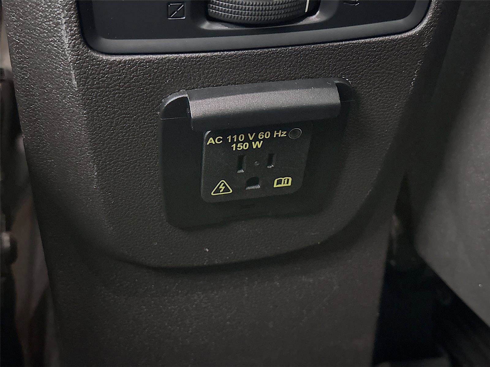 Used 2017 Ford Escape SE w/ Equipment Group 201A image 30