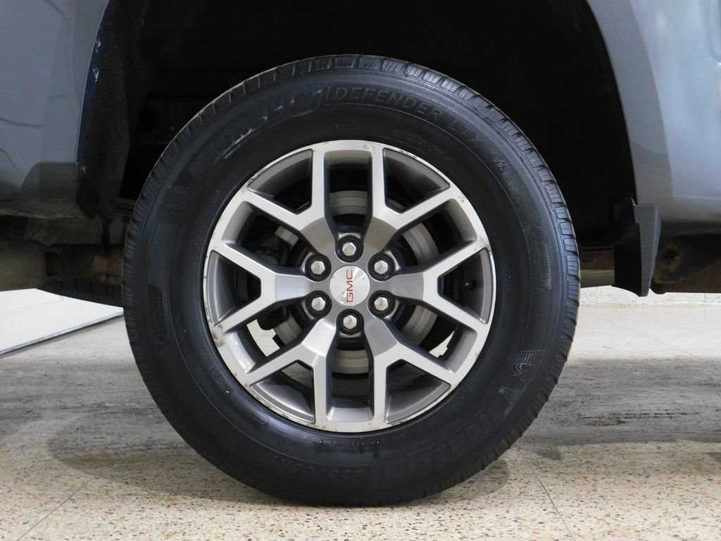 Used 2016 GMC Canyon SLE w/ All Terrain Package image 98