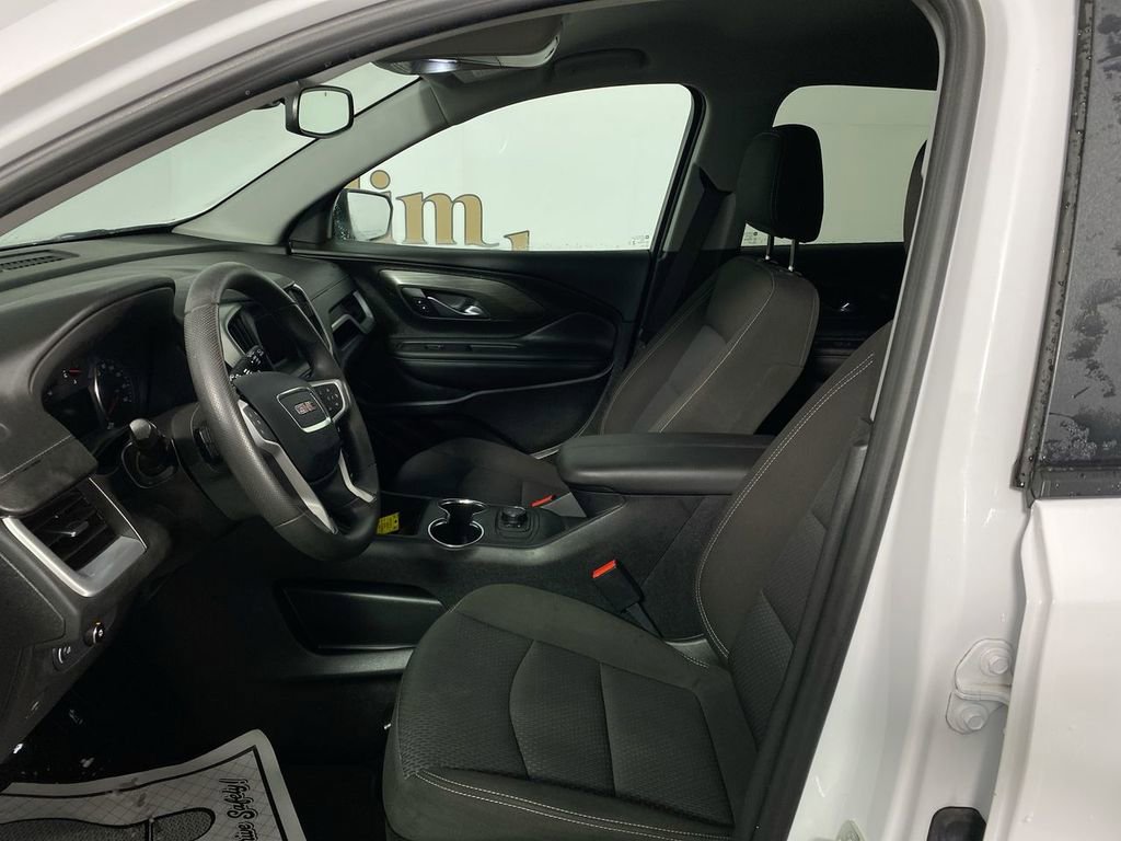 Used 2023 GMC Terrain SLE image 11