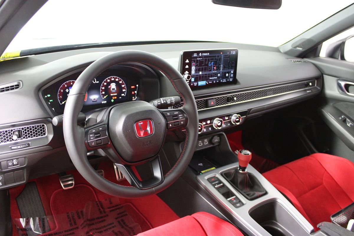Used 2025 Honda Civic Type R image 7