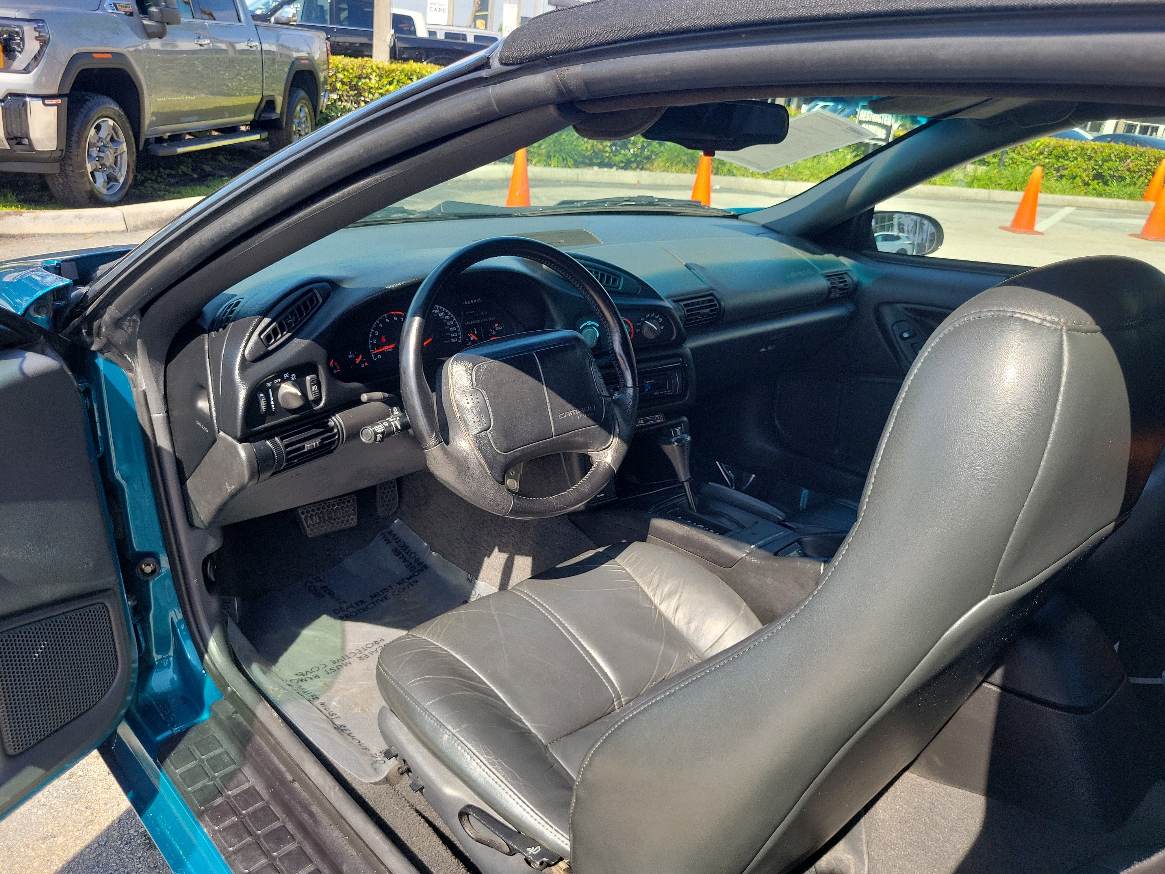 Used 1994 Chevrolet Camaro Z28 image 9