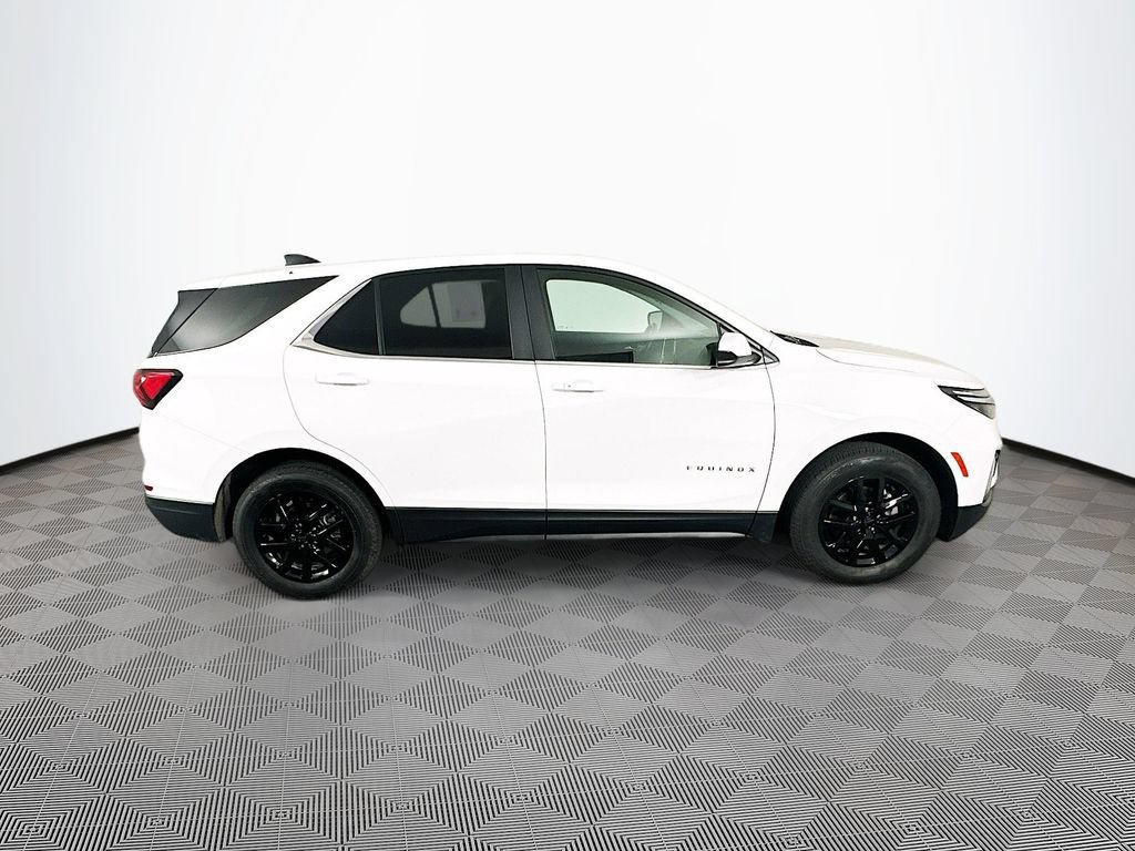 Used 2024 Chevrolet Equinox LT AWD/4WD image 12