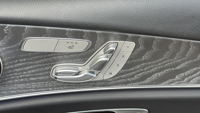 Used 2022 Mercedes-Benz E 350 Sedan image 23