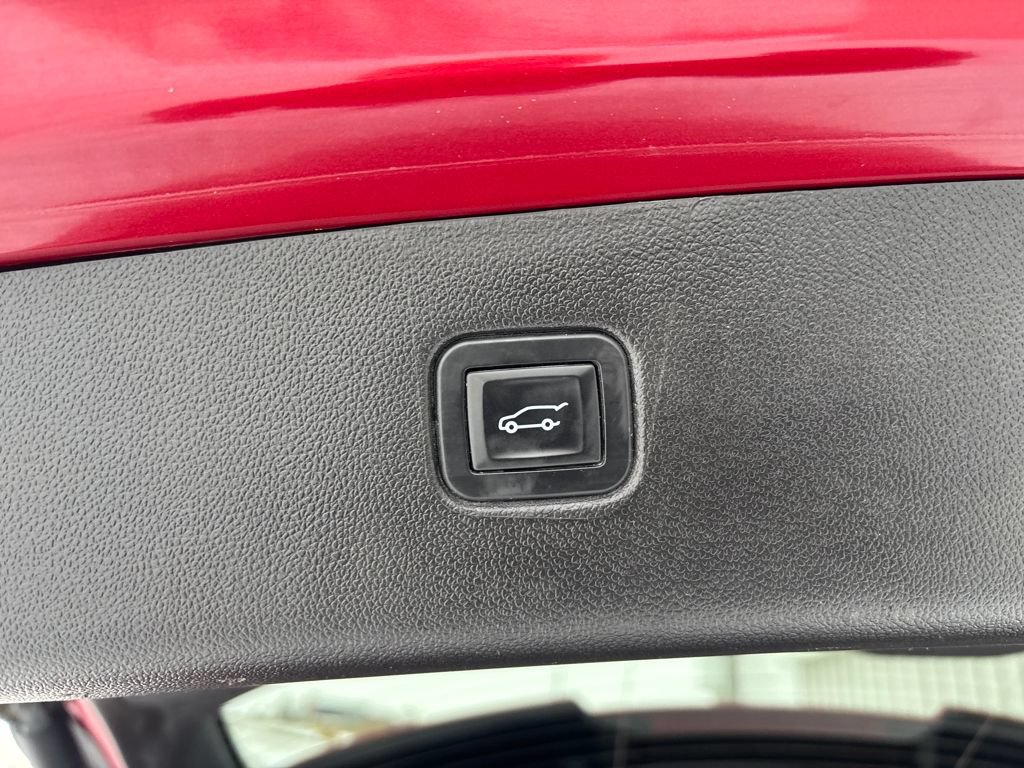 Used 2019 Chevrolet Blazer LT w/ Sound & Technology Package FWD image 26