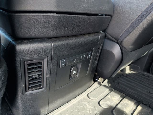Used 2016 RAM 2500 Laramie w/ Sport Appearance Group image 33