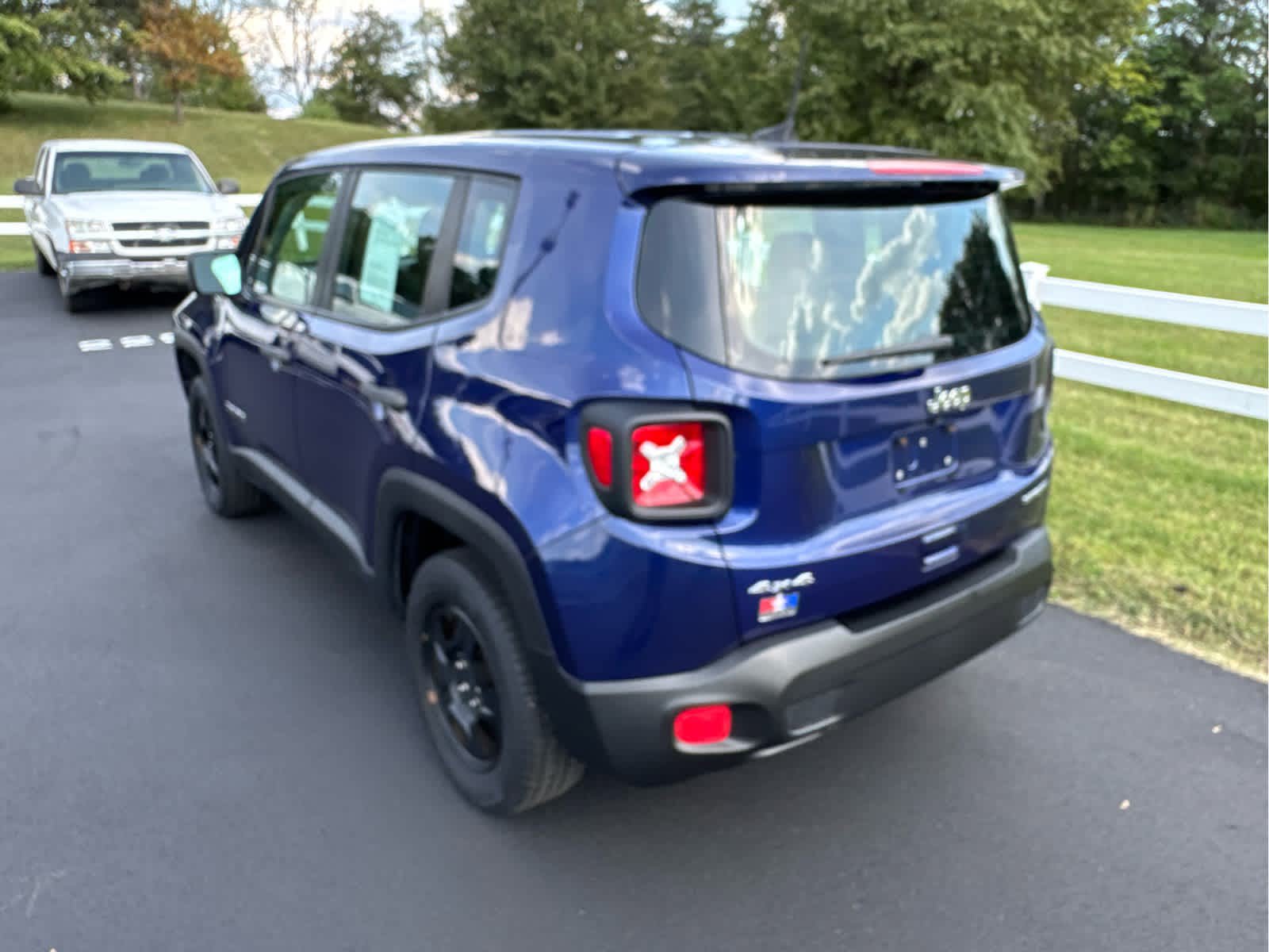 Used 2018 Jeep Renegade Sport w/ Power & Air Group AWD/4WD image 8
