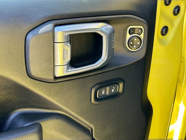 Used 2024 Jeep Gladiator Sport image 17