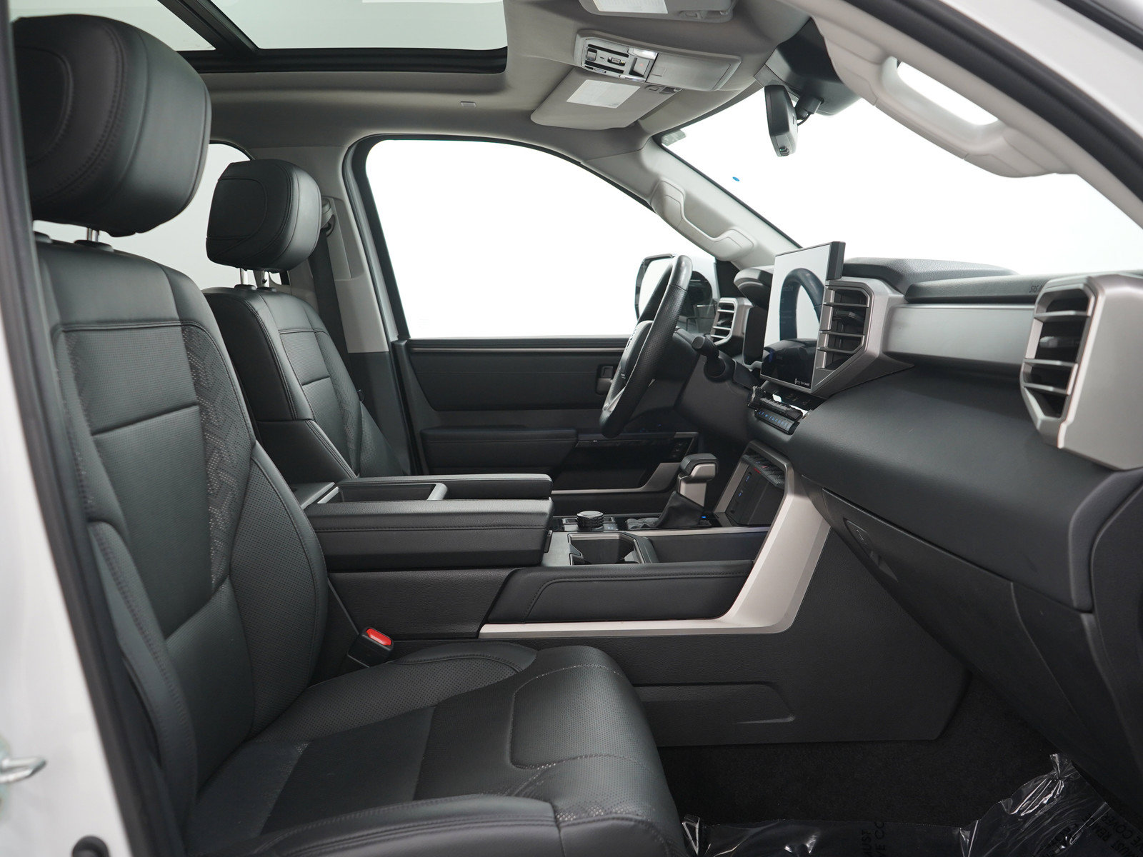 Used 2022 Toyota Tundra Limited AWD/4WD image 11