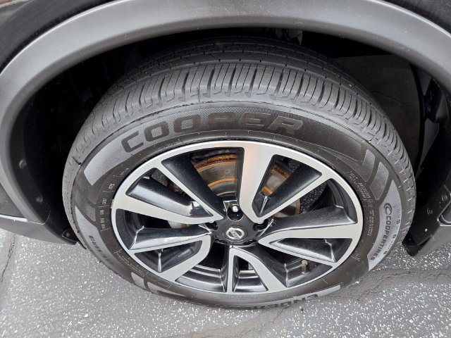 Used 2019 Nissan Rogue SL w/ Premium Package AWD/4WD image 25