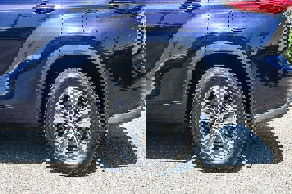 Used 2023 Toyota Highlander XLE image 10