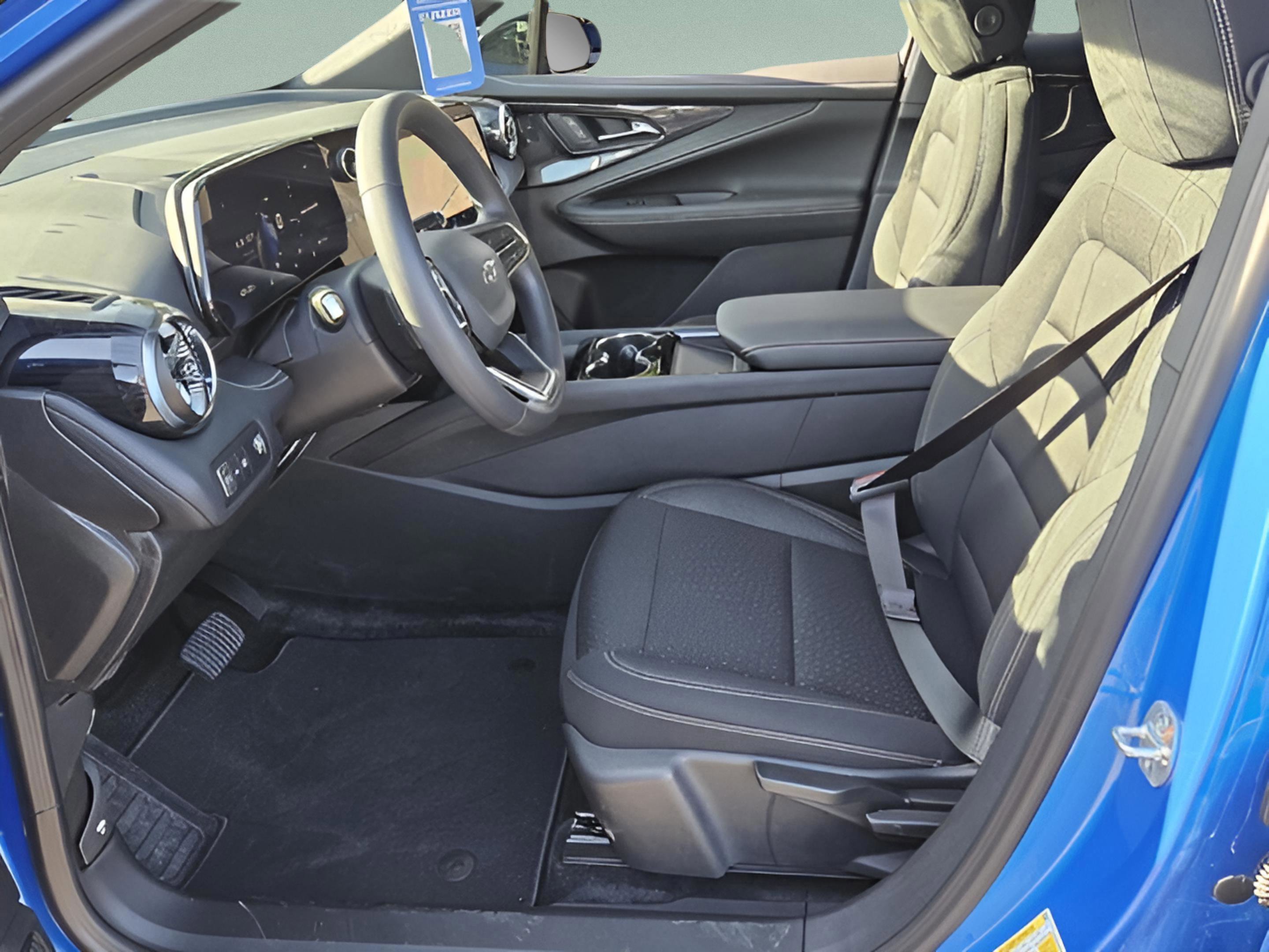 New 2025 Chevrolet Blazer EV LT w/ Midnight/Sport Edition image 14