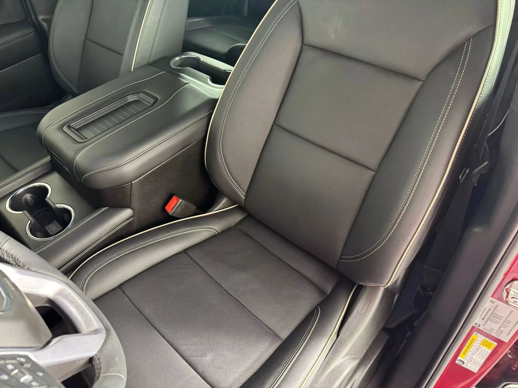 Used 2023 GMC Yukon SLT w/ SLT Luxury Package image 37