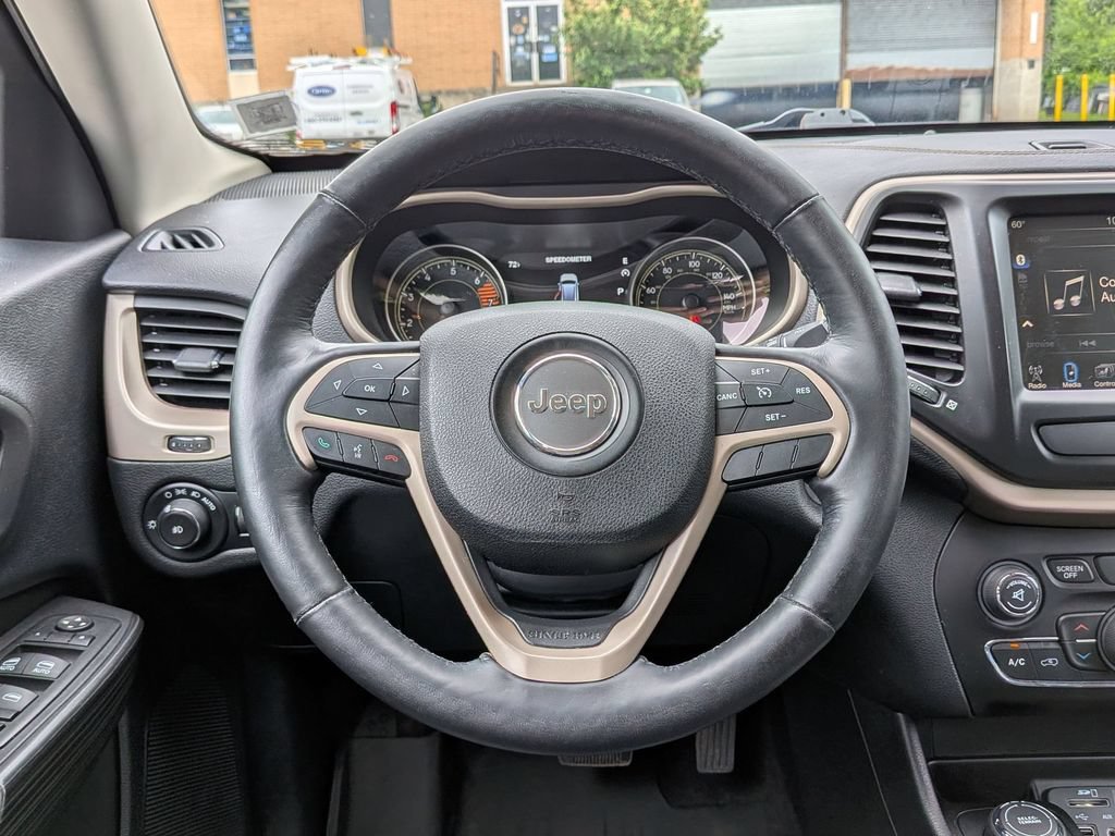 Certified 2016 Jeep Cherokee Limited AWD/4WD image 13