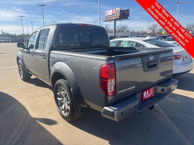 Used 2020 Nissan Frontier SV image 3