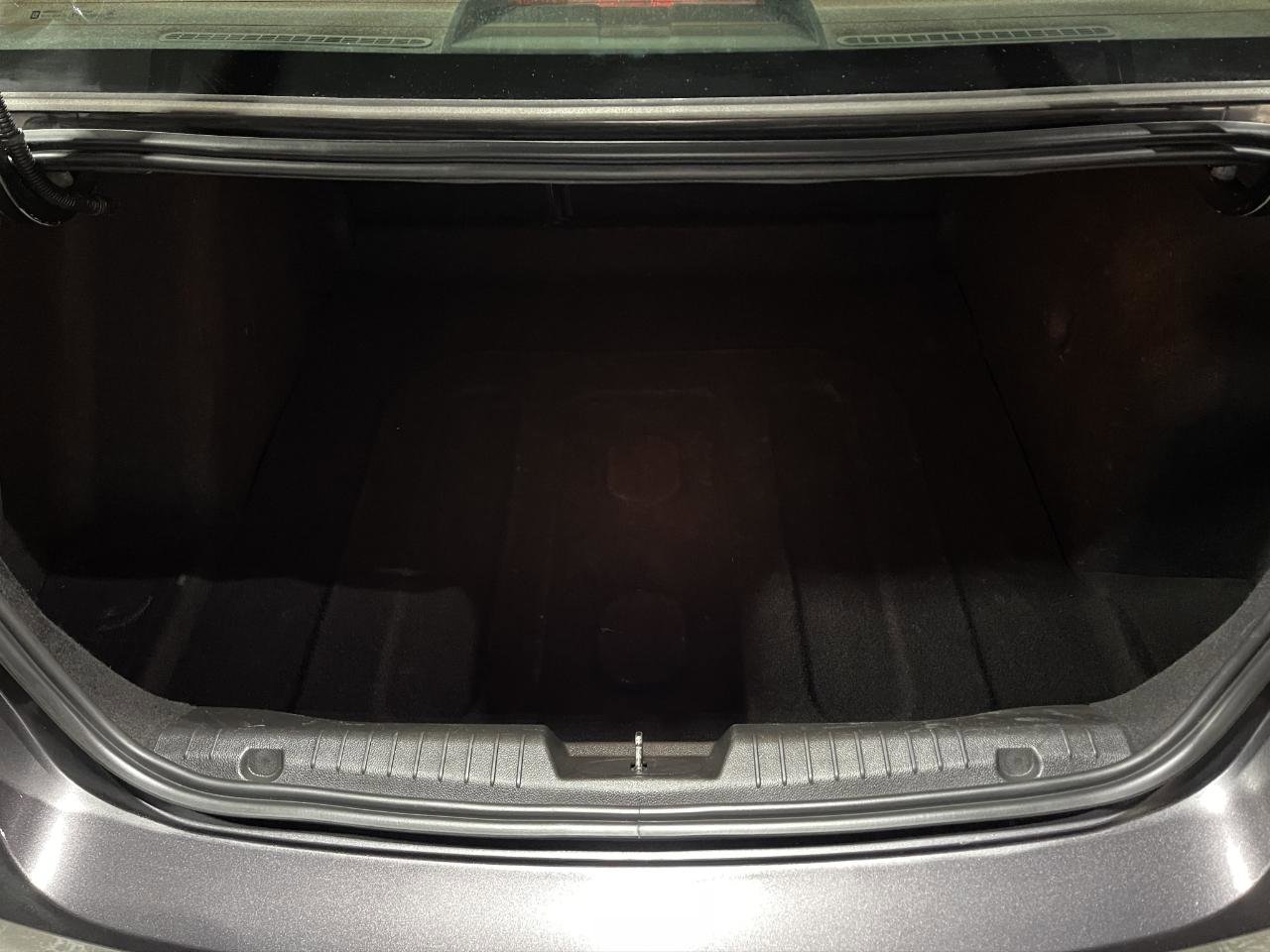 Used 2016 Chevrolet Cruze LT image 20