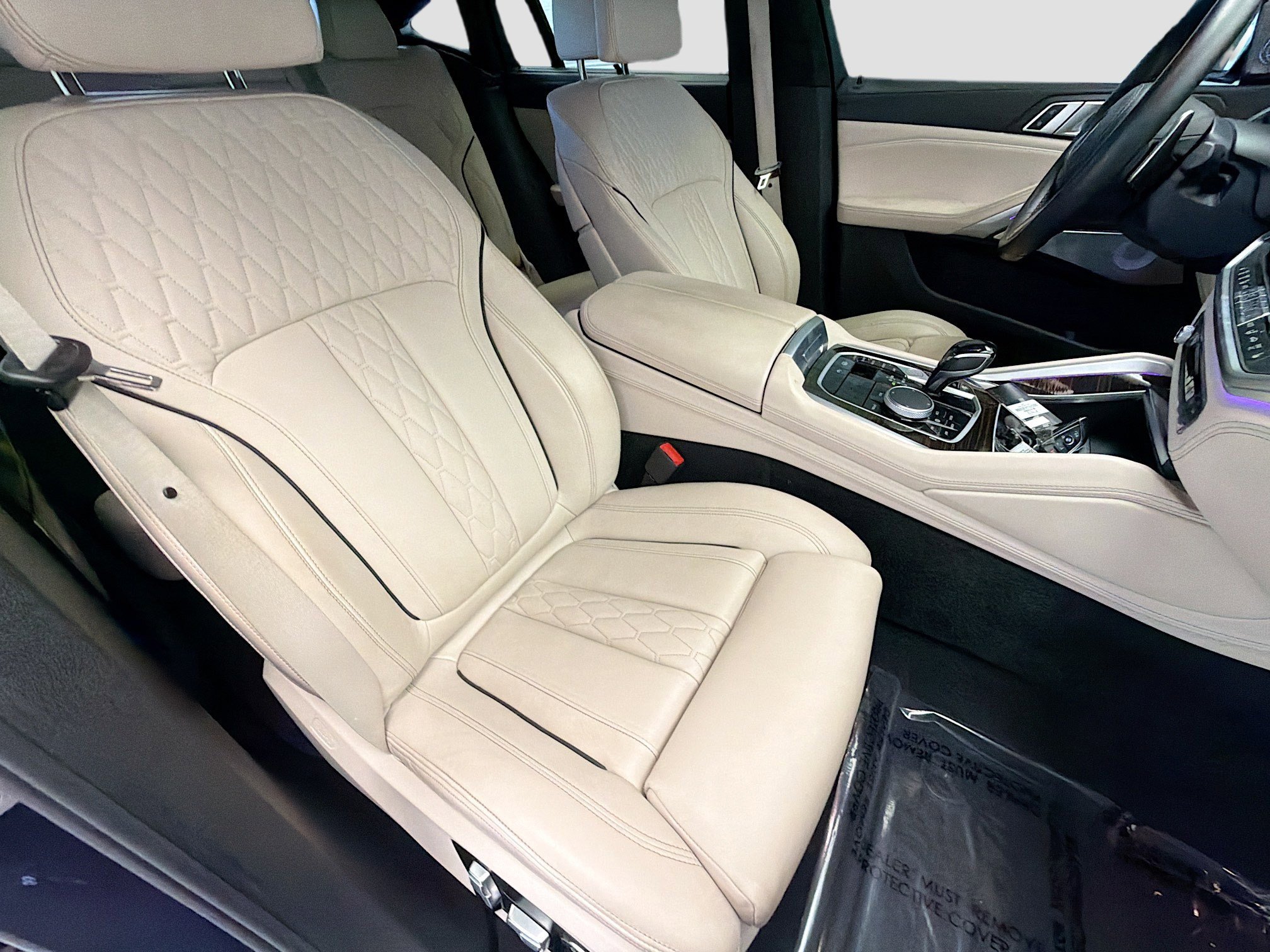 Used 2020 BMW X6 M50i w/ Executive Package image 15