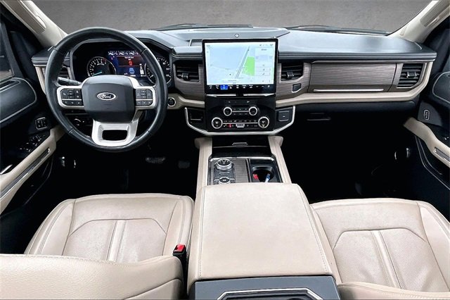 Used 2024 Ford Expedition Limited image 14
