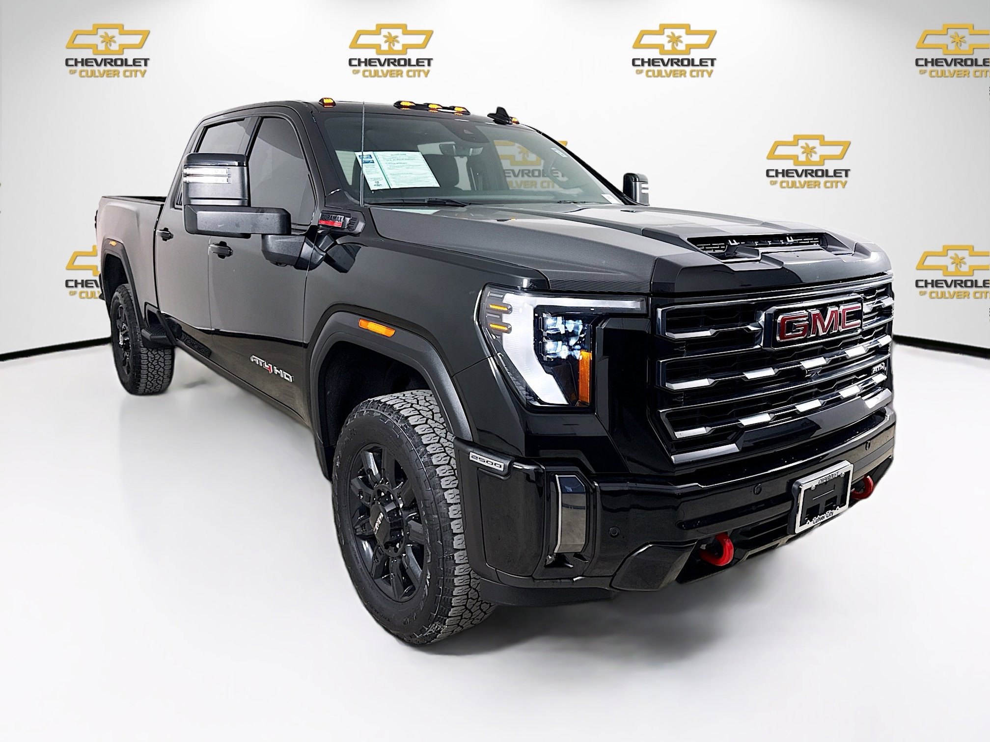 Used 2024 GMC Sierra 2500 AT4 w/ Technology Package image 1