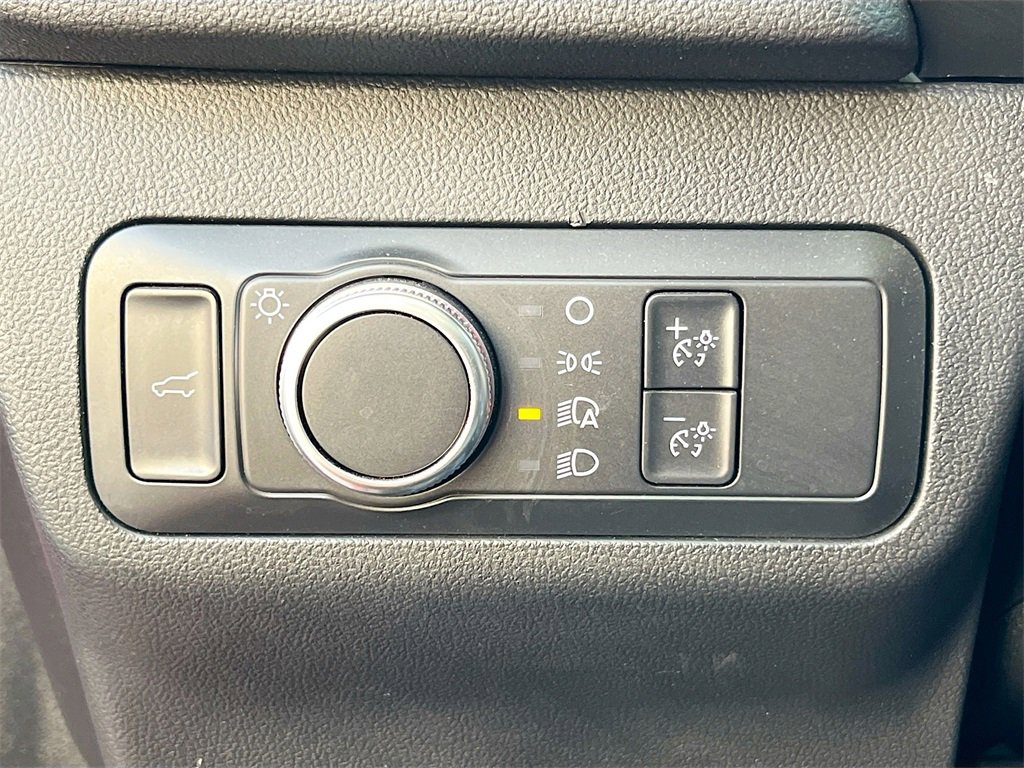 Used 2021 Ford Escape SE w/ Convenience Package image 10