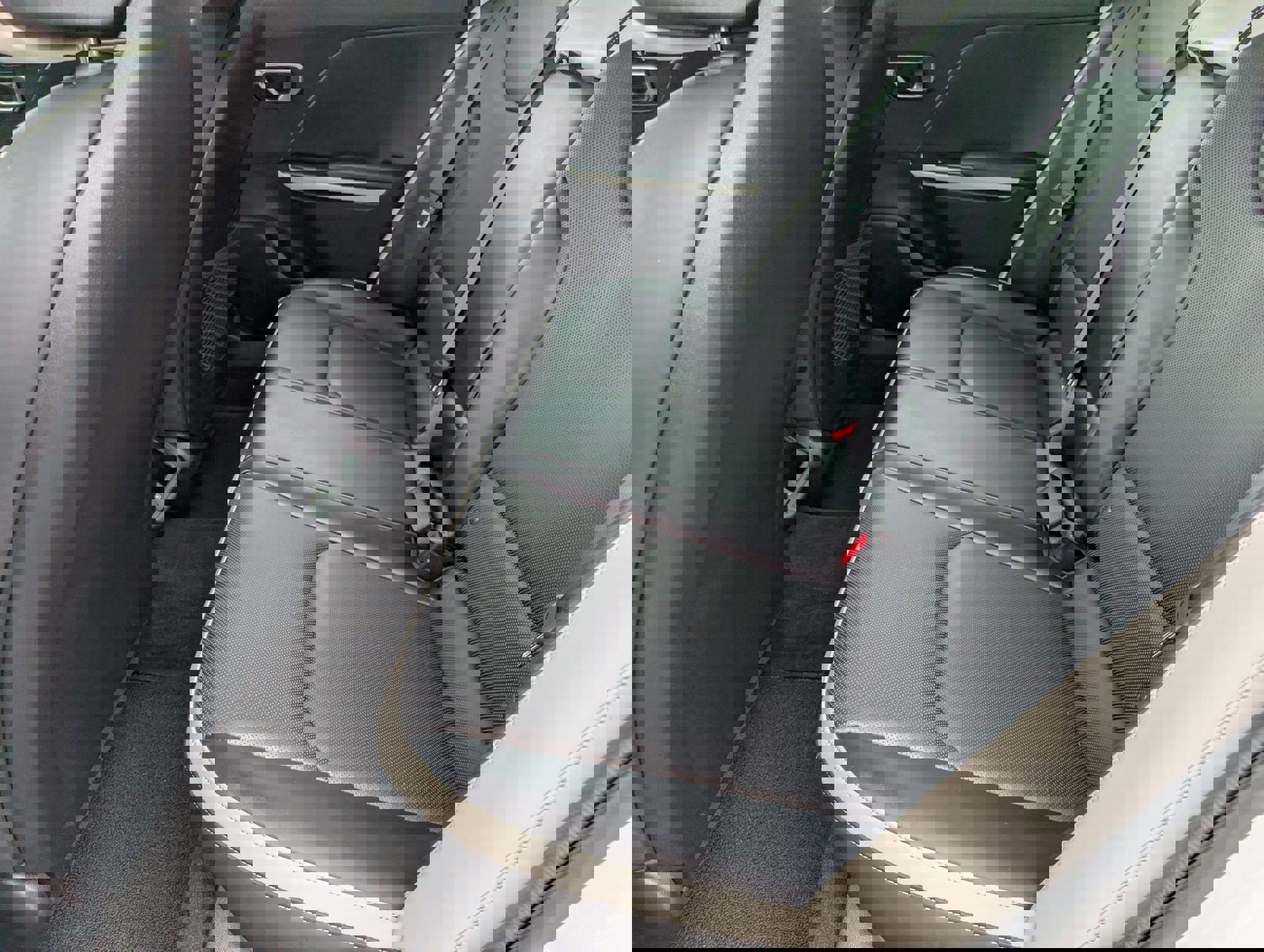 Used 2025 Kia K4 GT-Line w/ GT-Line Premium Package image 29